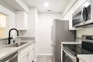 8299 Cambridge St, Houston, TX 77054 - Photo 11