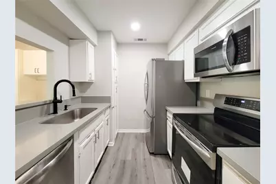 8299 Cambridge Street #1406, Houston, TX 77054 - Photo 13