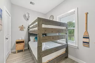 1022 Avenue L, Galveston, TX 77550 - Photo 33