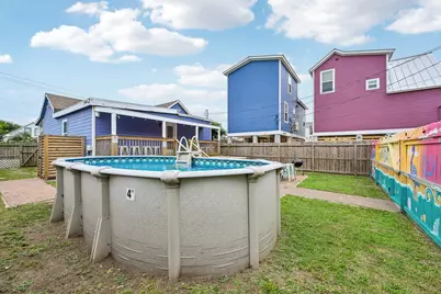 1022 Avenue L, Galveston, TX 77550 - Photo 57
