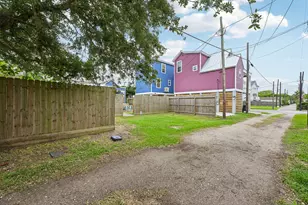 1022 Avenue L, Galveston, TX 77550 - Photo 95