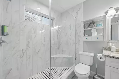 1022 Avenue L, Galveston, TX 77550 - Photo 47