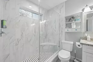 1022 Avenue L, Galveston, TX 77550 - Photo 47