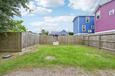 1022 Avenue L, Galveston, TX 77550 - Photo 69