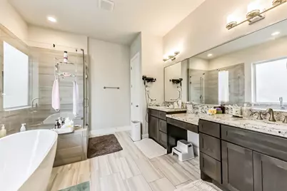 10914 Brookeshire Chase Lane, Houston, TX 77043 - Photo 31