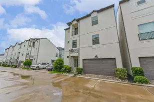 10914 Brookeshire Chase Ln, Houston, TX 77043 - Photo 5