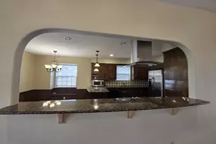 2623 Hollow Hook Rd, Houston, TX 77080 - Photo 11