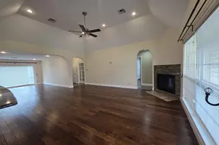 2623 Hollow Hook Rd, Houston, TX 77080 - Photo 9