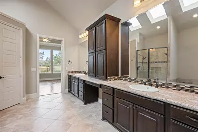 179 Lake View Loop, Fulshear, TX 77441 - Photo 17