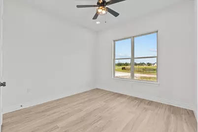 224 Cripple Creek Lane, Angleton, TX 77515 - Photo 35