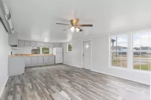 1714 Massey Tompkins Rd, Baytown, TX 77521 - Photo 7