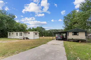 1714 Massey Tompkins Rd, Baytown, TX 77521 - Photo 37