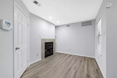 16800 Sugar Pine Drive #31, Houston, TX 77090 - Photo 19