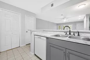 16800 Sugar Pine Dr, Houston, TX 77090 - Photo 15