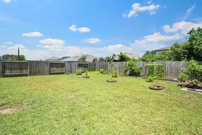 12730 Pelican Bay Drive, Houston, TX 77038 - Photo 21