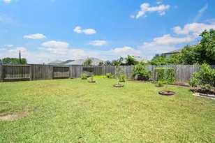 12730 Pelican Bay Dr, Houston, TX 77038 - Photo 21