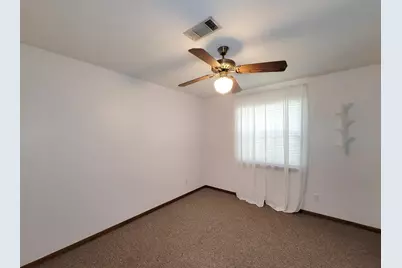 10282 Valley Drive S, Willis, TX 77318 - Photo 27
