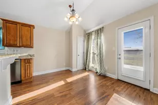 3460 Lake Arthur Dr, Port Arthur, TX 77642 - Photo 9