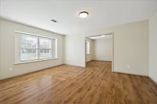 10718 Inwood Dr, Houston, TX 77042 - Photo 7