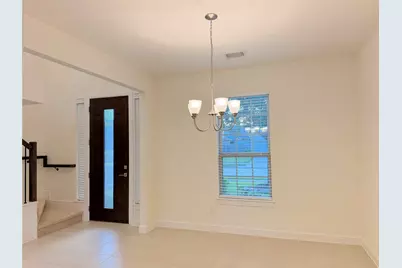 8611 Oakdale Bluff Court, Richmond, TX 77407 - Photo 5