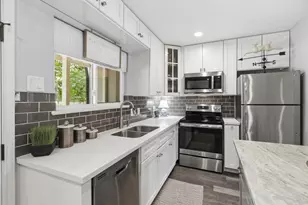 772 Worthshire St, Houston, TX 77008 - Photo 7