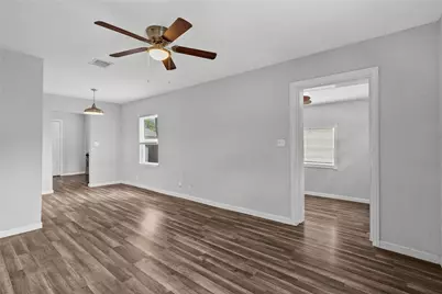 1101 8th Avenue N, Texas City, TX 77590 - Photo 7