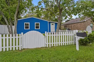 1101 8th Ave N, Texas City, TX 77590 - Photo 1