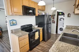 763 County Road 209, Sargent, TX 77414 - Photo 5