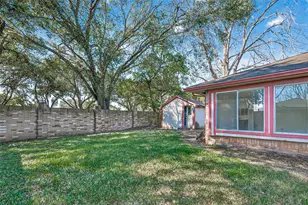 1910 Brushy Creek Dr, Sugar Land, TX 77478 - Photo 33