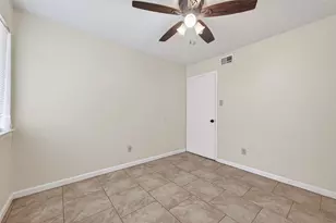 1910 Brushy Creek Dr, Sugar Land, TX 77478 - Photo 23