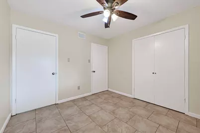 1910 Brushy Creek Drive, Sugar Land, TX 77478 - Photo 25