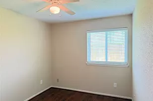 2806 Great Lakes Ave, Sugar Land, TX 77479 - Photo 9