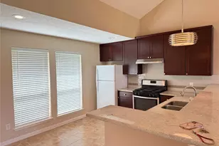 2806 Great Lakes Ave, Sugar Land, TX 77479 - Photo 3