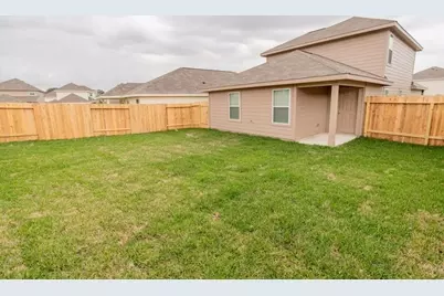 508 Meadow Park, Willis, TX 77378 - Photo 3