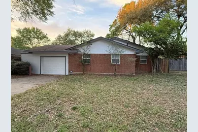584 Elm Street, Prairie View, TX 77484 - Photo 9