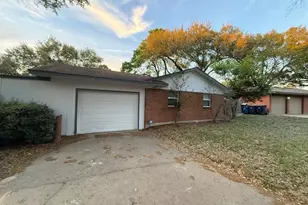584 Elm St, Prairie View, TX 77484 - Photo 1