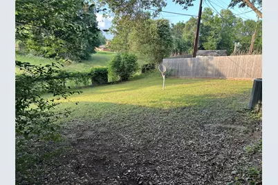 584 Elm Street, Prairie View, TX 77484 - Photo 17