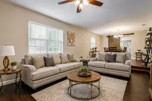 584 Elm St, Prairie View, TX 77484 - Photo 1