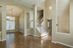 111 S Winterport Cir, The Woodlands, TX 77382 - Photo 3