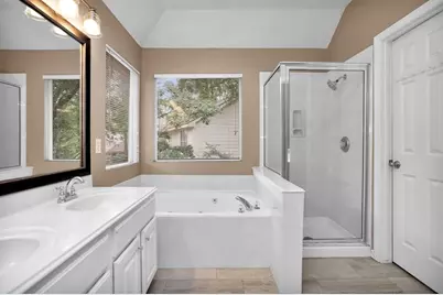 111 S Winterport Circle, The Woodlands, TX 77382 - Photo 11
