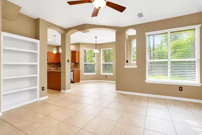 111 S Winterport Circle, The Woodlands, TX 77382 - Photo 9