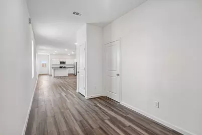 10212 California Lily Lane, Houston, TX 77016 - Photo 5