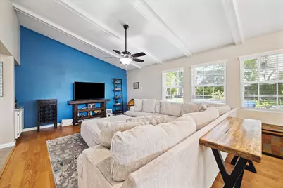 1515 Durango Drive, Houston, TX 77055 - Photo 3