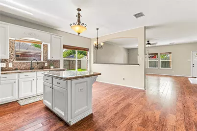 9904 Fair Brook Way, Pearland, TX 77584 - Photo 7