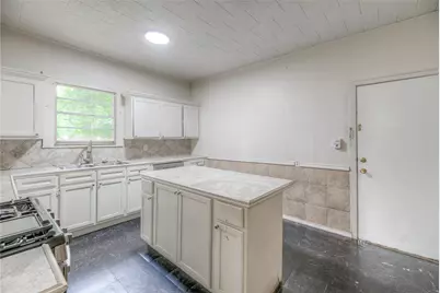 605 Arvon Street, Cleveland, TX 77327 - Photo 11