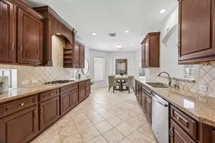 12119 Ensenada Canyon Ln, Houston, TX 77041 - Photo 3