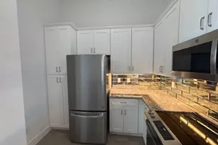 2102 Mechanic St, Galveston, TX 77550 - Photo 5