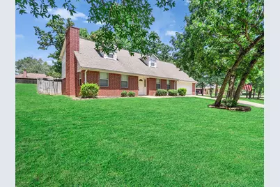 1928 Greentree Drive, Huntsville, TX 77340 - Photo 3