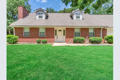 1928 Greentree Drive, Huntsville, TX 77340 - Photo 1
