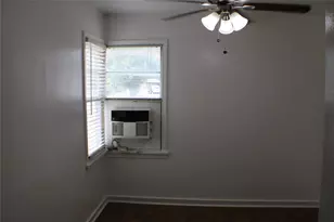 7444 Edna St, Houston, TX 77087 - Photo 23